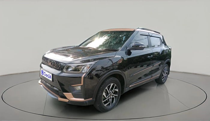 2023 Mahindra XUV400 EL 7.2 KW, Electric, Automatic, 1,01,437 km, exterior