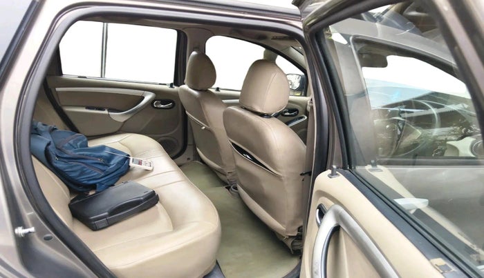 2014 Nissan Terrano XL O (D), Diesel, Manual, 1,13,068 km, interior