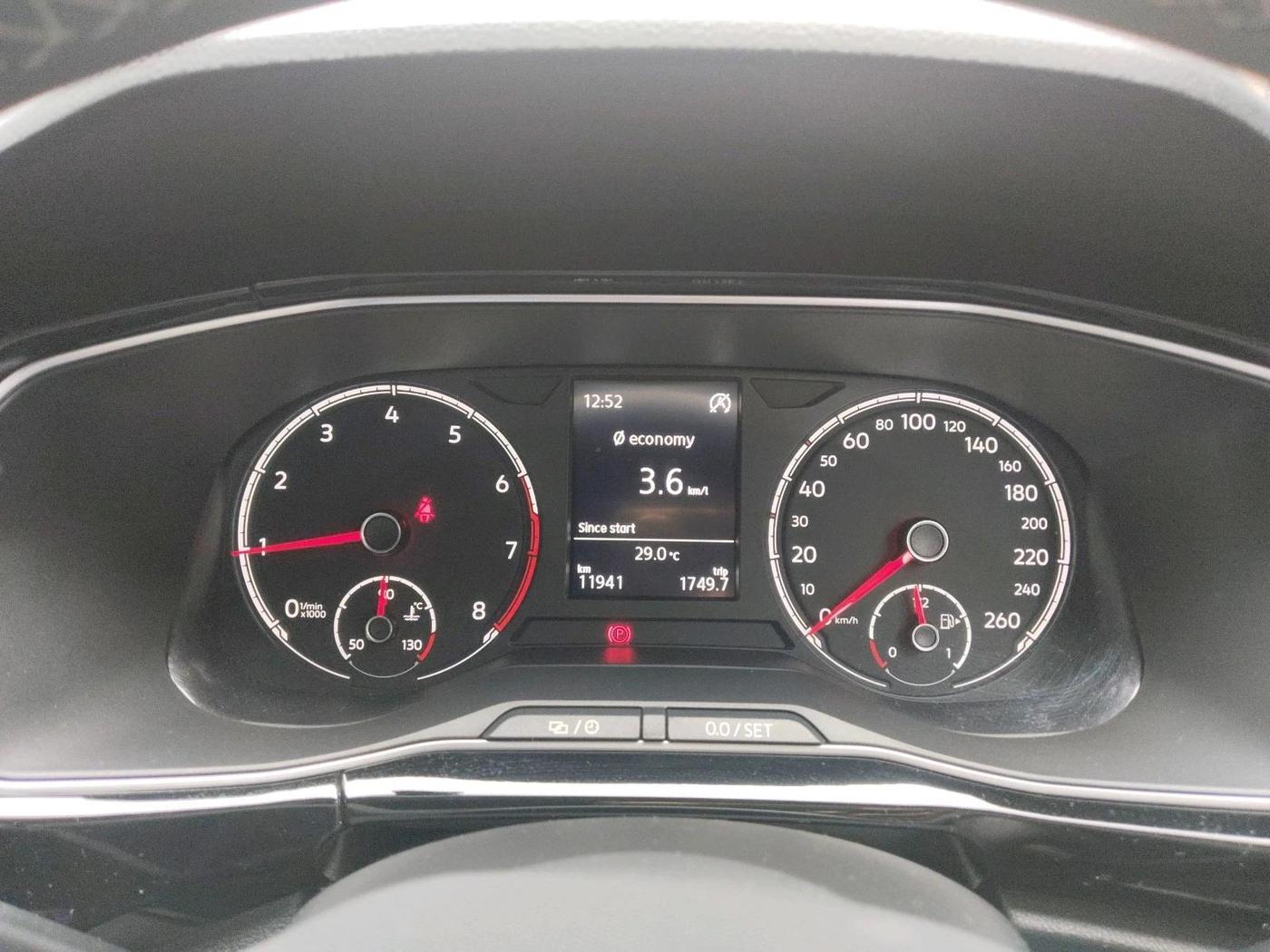 2024 Volkswagen TAIGUN GT Line 1.0L TSI MT, Petrol, Manual, 11,941 km, interior
