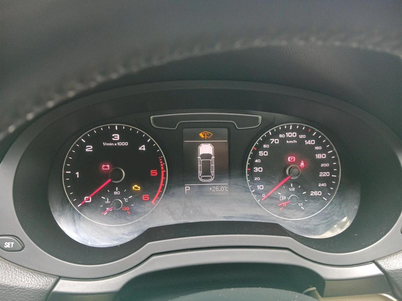 2018 Audi Q3 35 TDI Quattro, Diesel, Automatic, 1,79,014 km, interior