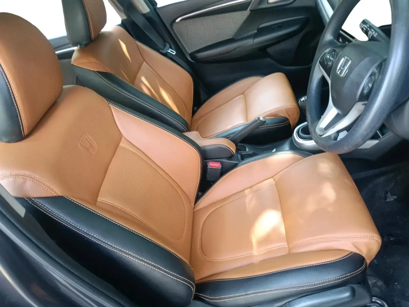 2018 Honda WR-V 1.5L I-DTEC VX MT, Diesel, Manual, 1,28,546 km, interior