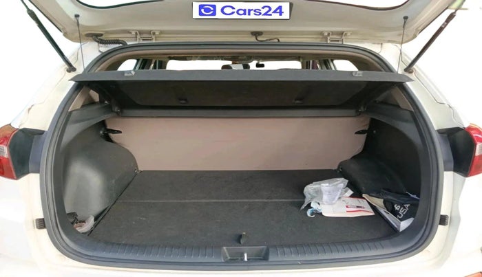 2018 Hyundai Creta SX PLUS 1.6 PETROL, Petrol, Manual, 1,14,921 km, exterior