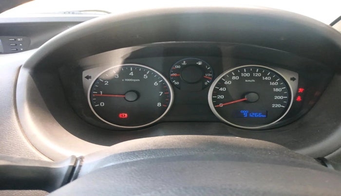 2012 Hyundai i20 SPORTZ 1.2, Petrol, Manual, 91,266 km, interior