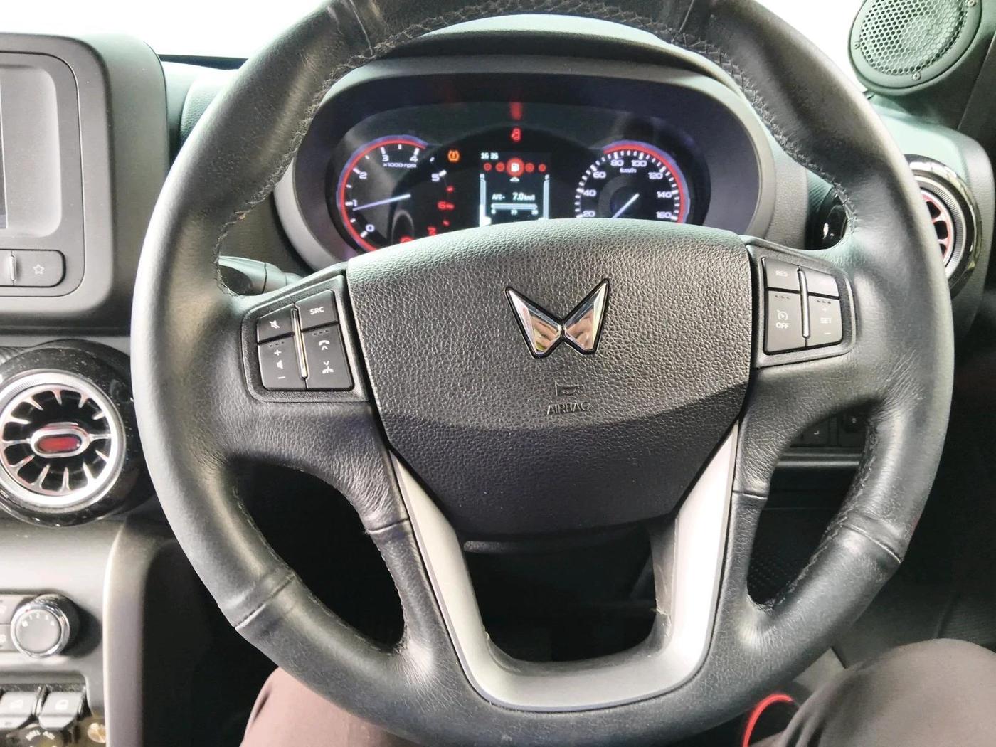 2025 Mahindra Thar LX P 2WD AT HT, Petrol, Automatic, 8,009 km, interior