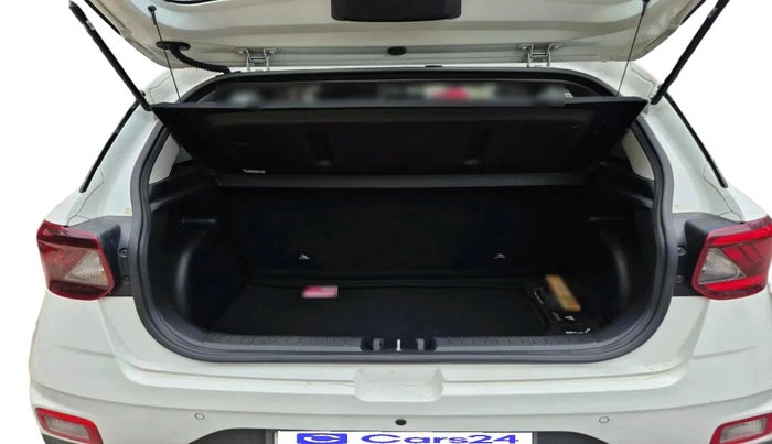 2021 Hyundai VENUE S 1.2, Petrol, Manual, 47,297 km, exterior