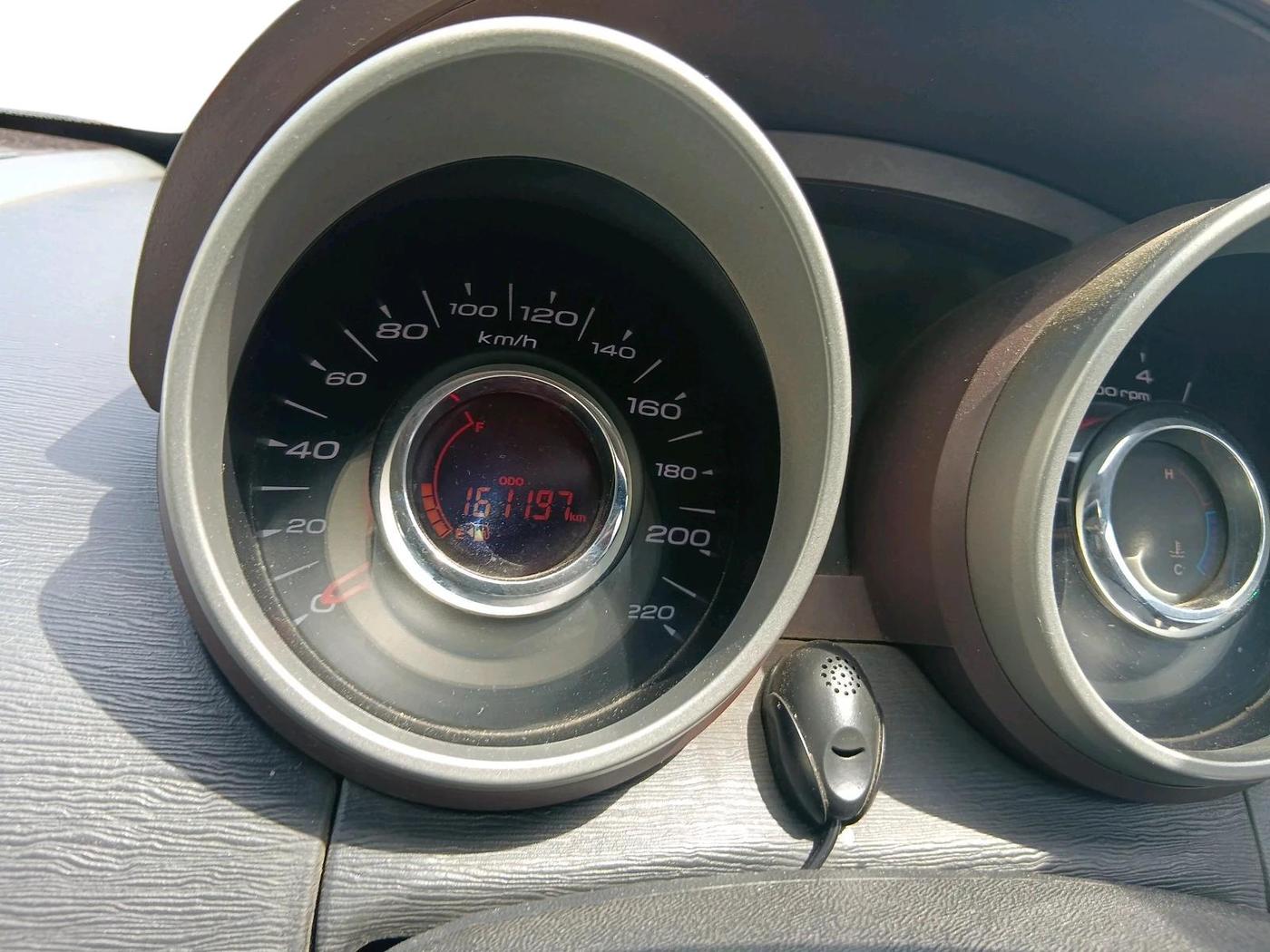 2014 Mahindra XUV500 W6, Diesel, Manual, 1,61,197 km, interior
