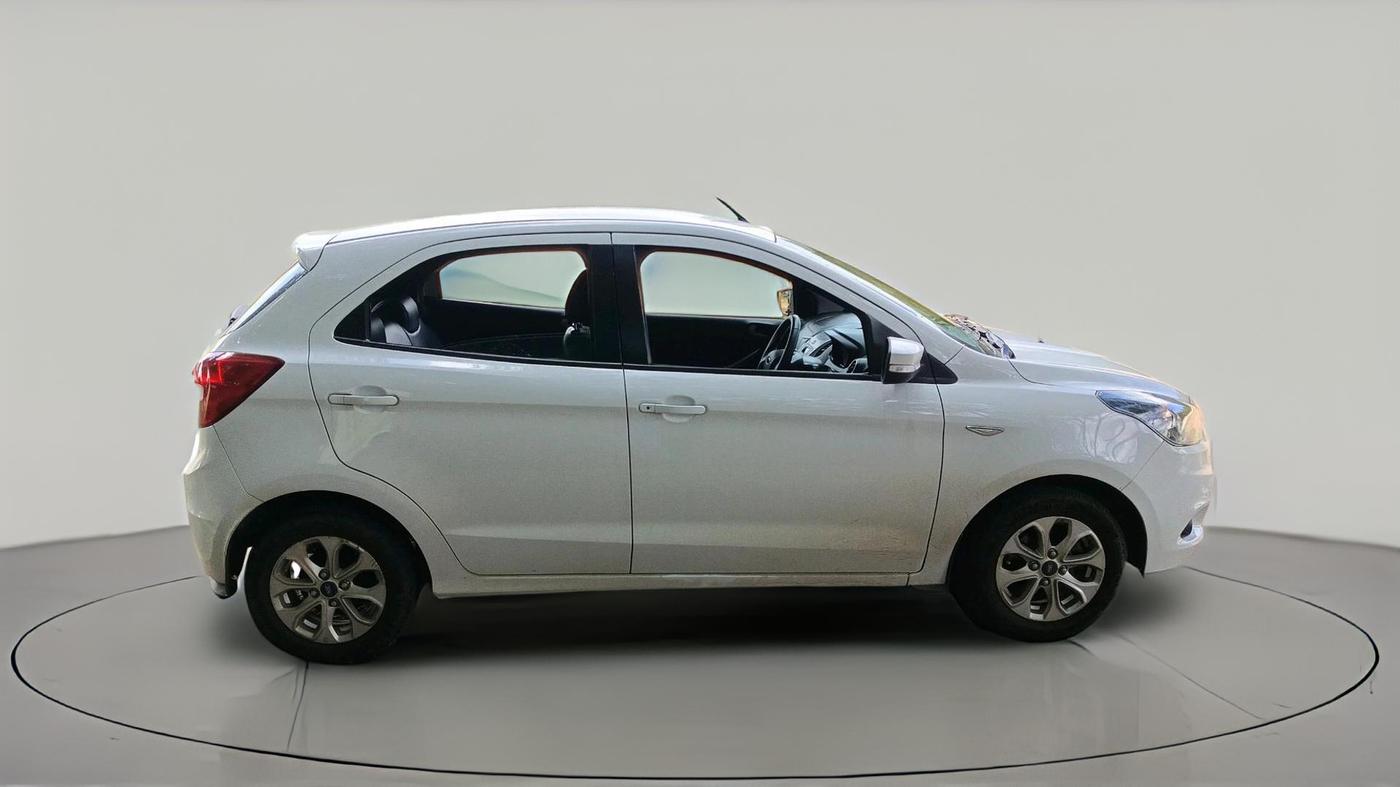 2016 Ford New Figo TITANIUM 1.2 PETROL MT, Petrol, Manual, 98,673 km, exterior