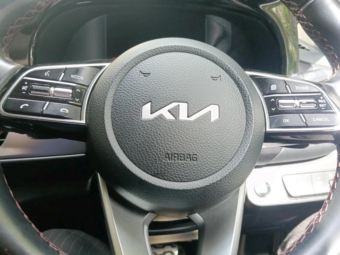 2021 KIA SELTOS GTX PLUS AT 1.5 DIESEL, Diesel, Automatic, 68,467 km, interior