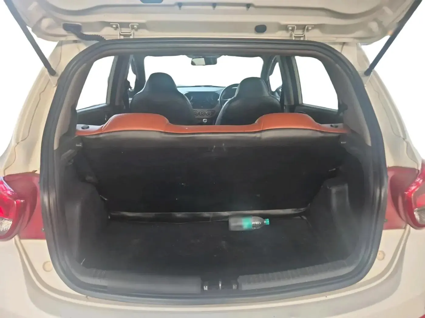 2013 Hyundai Grand i10 SPORTZ 1.2 KAPPA VTVT, Petrol, Manual, 1,58,201 km, exterior