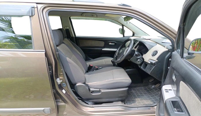 2016 Maruti Wagon R 1.0 LXI, Petrol, Manual, 57,445 km, interior