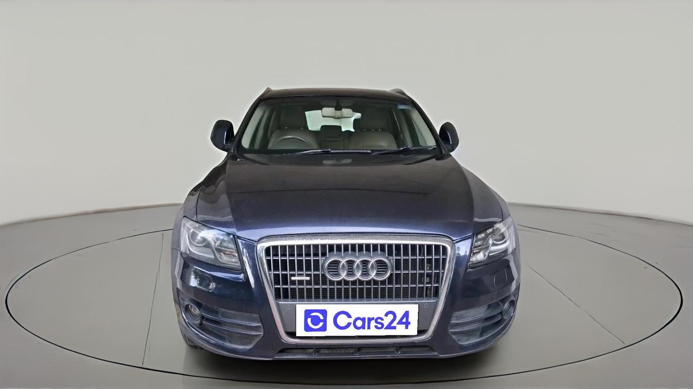 2011 Audi Q5 2.0 TFSI QUATTRO, Petrol, Automatic, 1,21,189 km, exterior