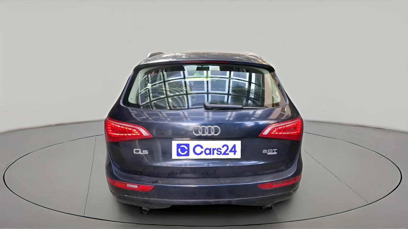 2011 Audi Q5 2.0 TFSI QUATTRO, Petrol, Automatic, 1,21,189 km, exterior