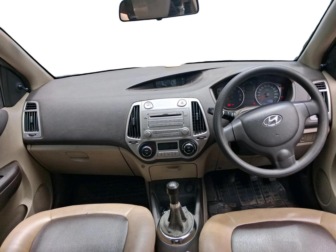 2011 Hyundai i20 MAGNA 1.2, Petrol, Manual, 79,979 km, interior