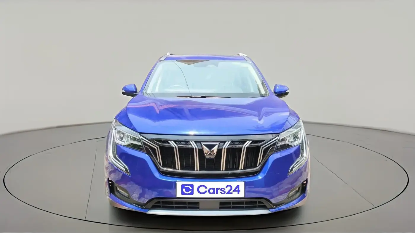 2022 Mahindra XUV700 AX 7 LUXURY D AT 7 STR, Diesel, Automatic, 20,328 km, exterior