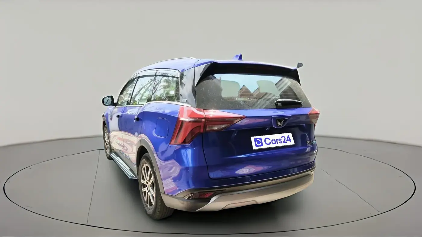 2022 Mahindra XUV700 AX 7 LUXURY D AT 7 STR, Diesel, Automatic, 20,328 km, exterior