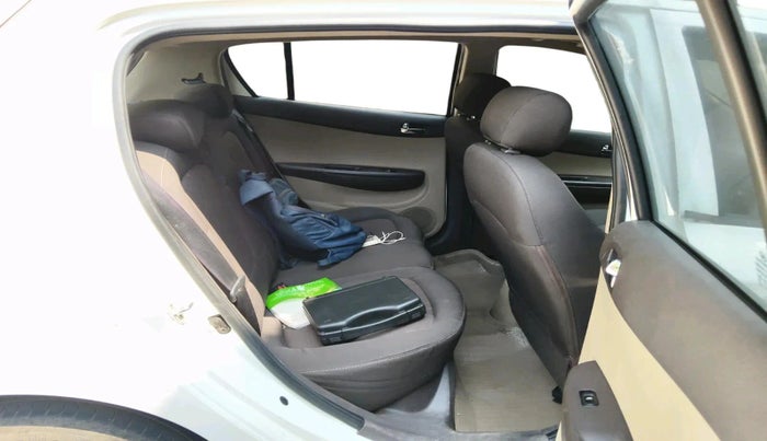 2011 Hyundai i20 SPORTZ 1.4 CRDI, Diesel, Manual, 98,104 km, interior