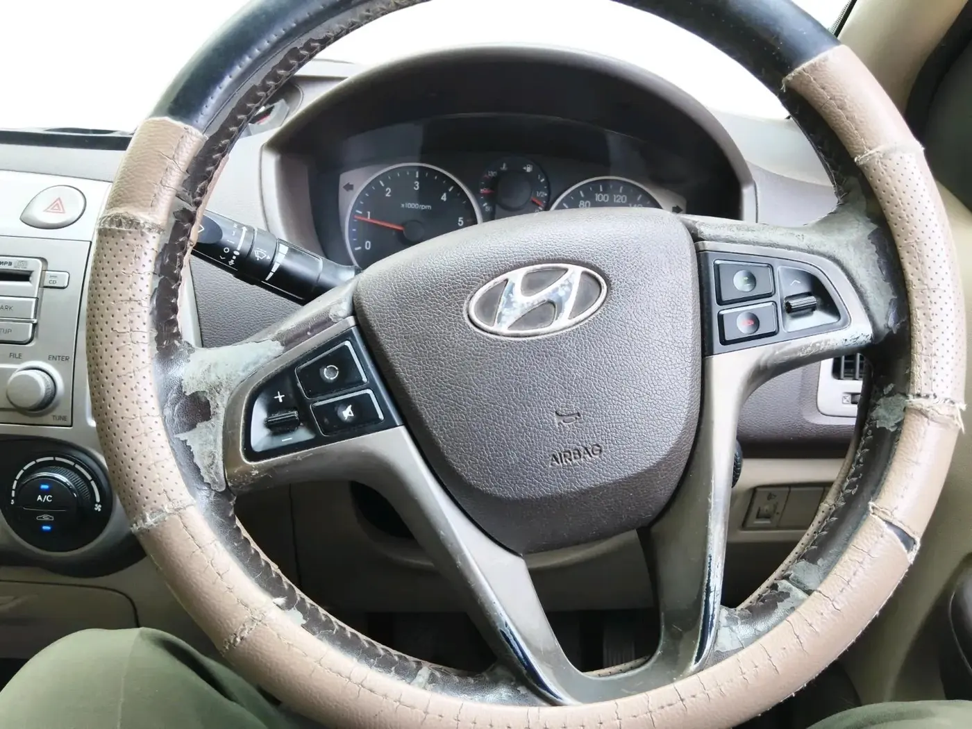 2011 Hyundai i20 SPORTZ 1.4 CRDI, Diesel, Manual, 98,104 km, interior