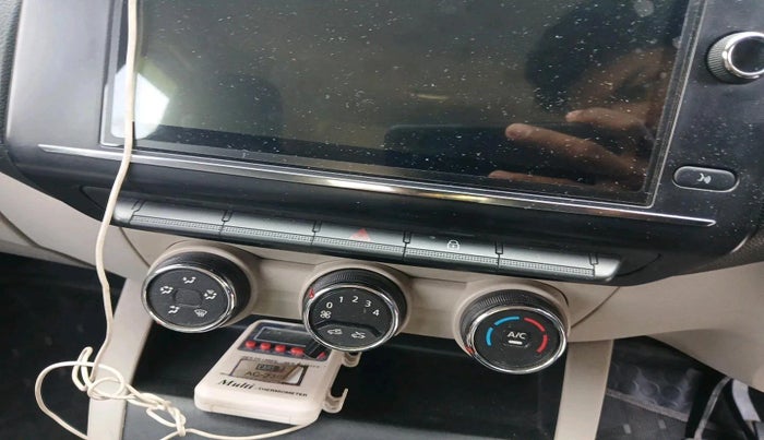 2021 Renault TRIBER RXT AMT, Petrol, Automatic, 31,649 km, interior