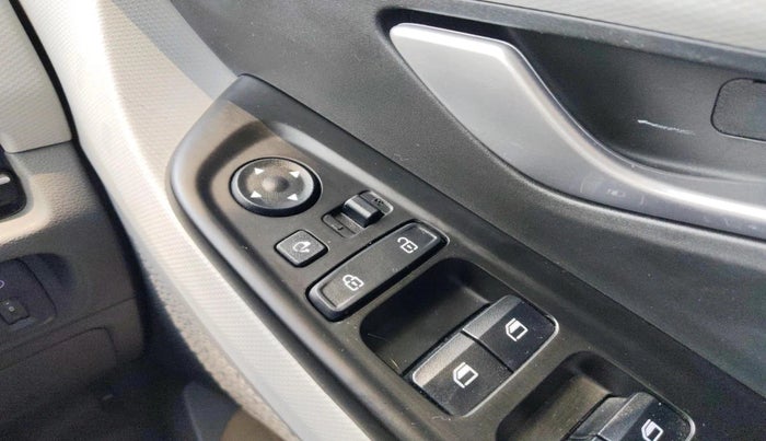 2025 Hyundai Creta 1.5 S (O) AT, Diesel, Automatic, 15,771 km, interior