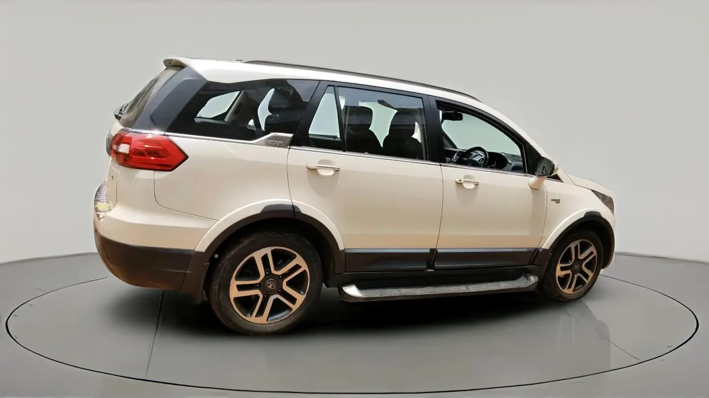 2017 Tata Hexa XT 4X2 6 STR, Diesel, Manual, 1,11,558 km, exterior