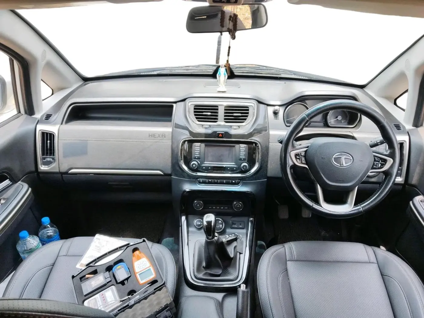 2017 Tata Hexa XT 4X2 6 STR, Diesel, Manual, 1,11,558 km, interior
