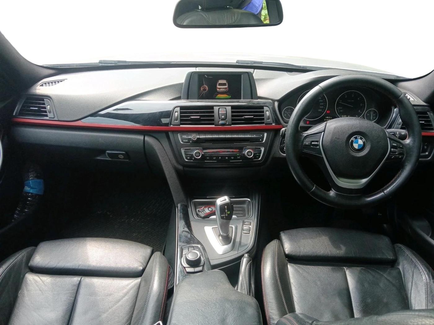2014 BMW 3 Series 320D SPORTLINE, Diesel, Automatic, 1,16,368 km, interior