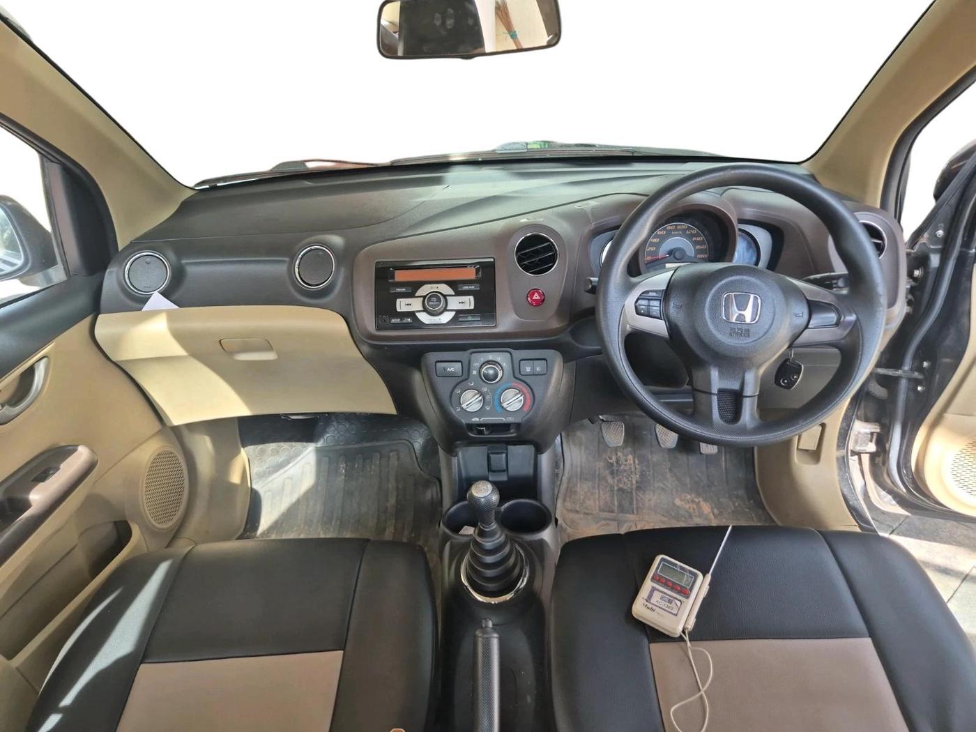 2013 Honda Amaze 1.2L I-VTEC VX, Petrol, Manual, 72,000 km, interior