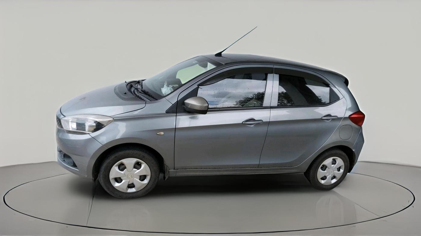 2018 Tata Tiago XT PETROL, Petrol, Manual, 75,074 km, exterior