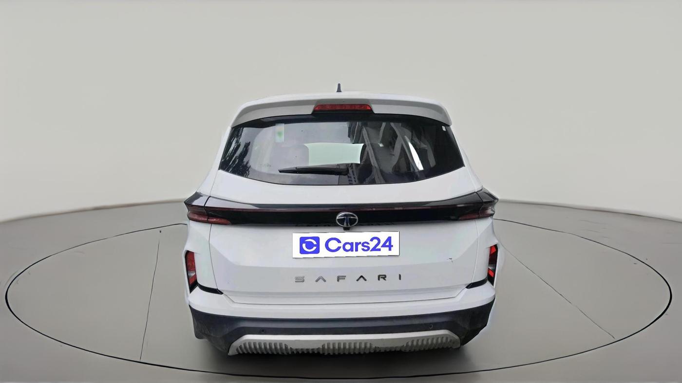 2025 Tata Safari PURE PLUS S AT, Diesel, Automatic, 12,702 km, exterior