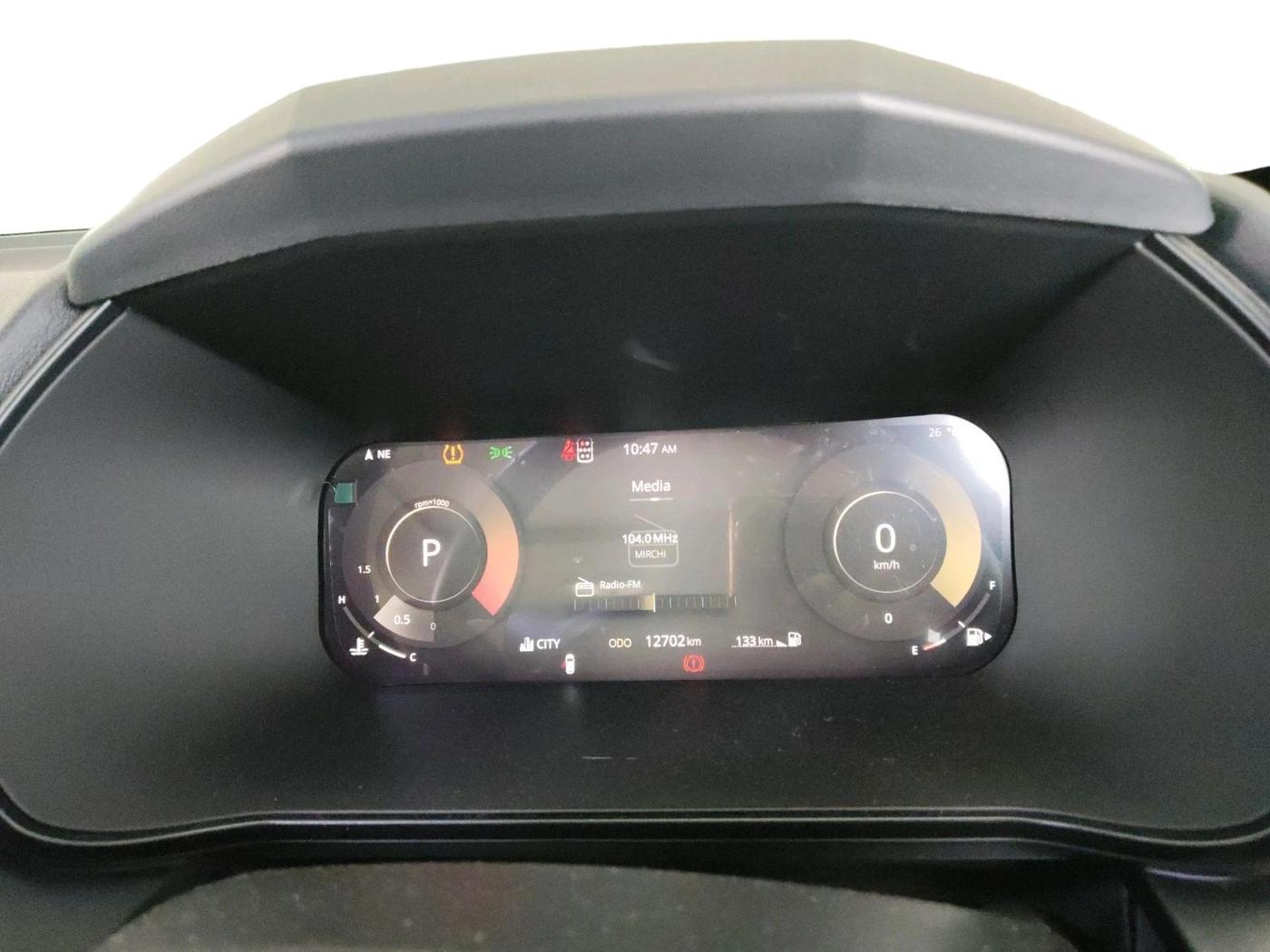 2025 Tata Safari PURE PLUS S AT, Diesel, Automatic, 12,702 km, interior