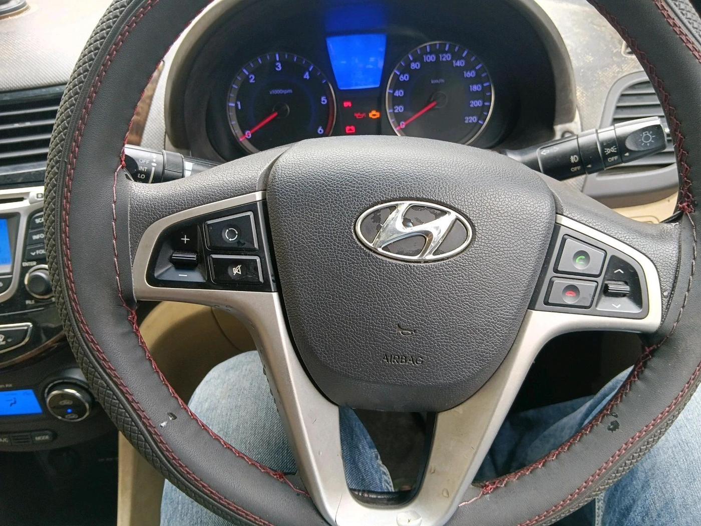2012 Hyundai Verna FLUIDIC 1.6 CRDI EX, Diesel, Manual, 37,447 km, interior