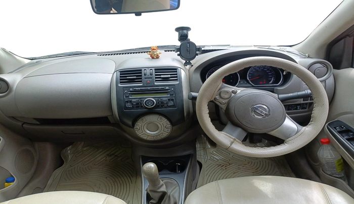 2011 Nissan Sunny XV PETROL, Petrol, Manual, 93,483 km, interior