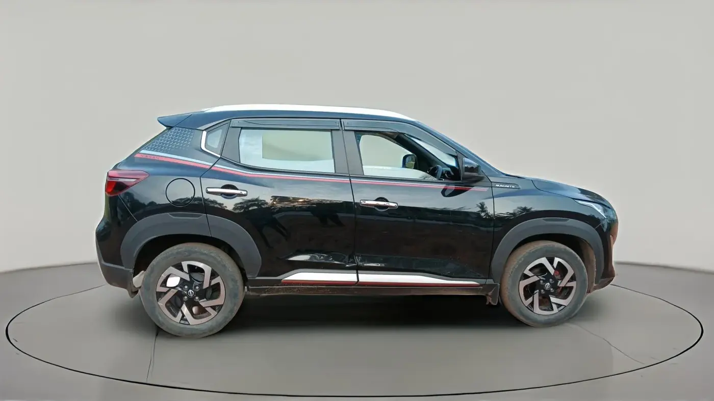 2023 Nissan MAGNITE XV TURBO CVT RED EDITION, Petrol, Automatic, 41,674 km, exterior
