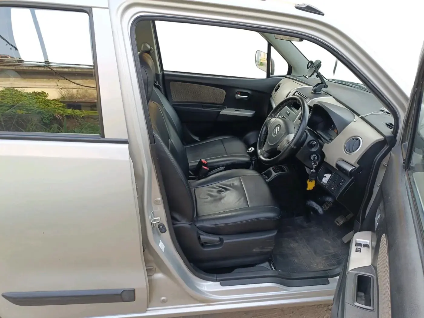 2013 Maruti Wagon R 1.0 LXI, Petrol, Manual, 47,170 km, interior