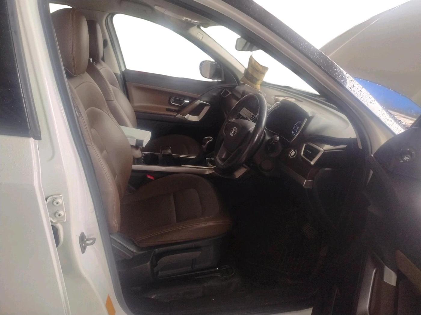 2021 Tata Harrier XZA 2.0L, Diesel, Automatic, 71,442 km, interior