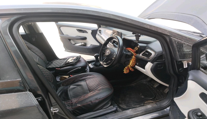 2021 Tata ALTROZ XT PETROL, Petrol, Manual, 70,495 km, interior