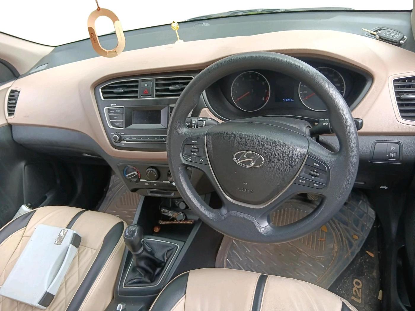 2020 Hyundai Elite i20 MAGNA PLUS 1.2, Petrol, Manual, 41,841 km, interior