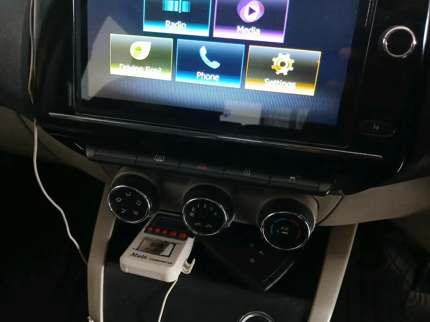 2023 Renault TRIBER RXZ AMT, Petrol, Automatic, 24,557 km, interior