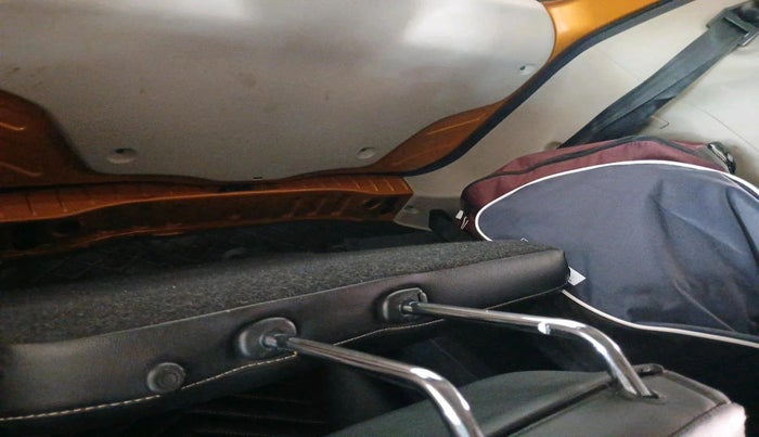 2023 Renault TRIBER RXZ AMT, Petrol, Automatic, 24,557 km, interior