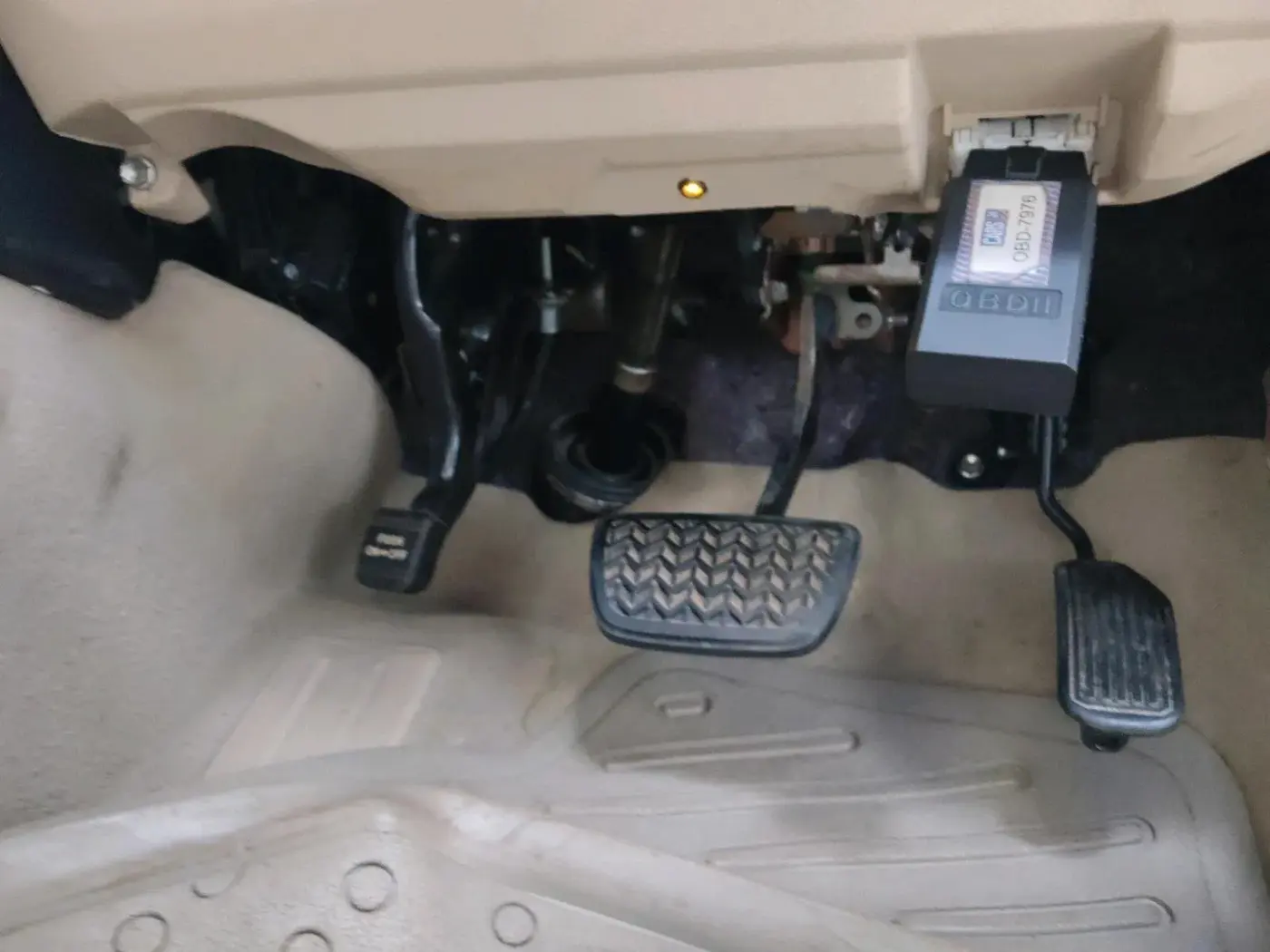 2014 Toyota Camry HYBRID, Hybrid, Automatic, 90,000 km, interior