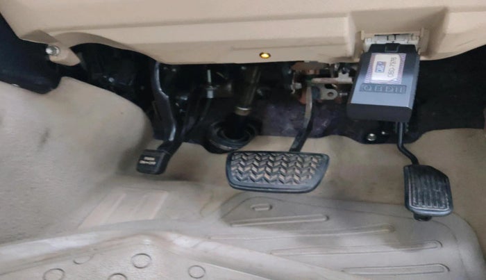 2014 Toyota Camry HYBRID, Hybrid, Automatic, 88,745 km, interior