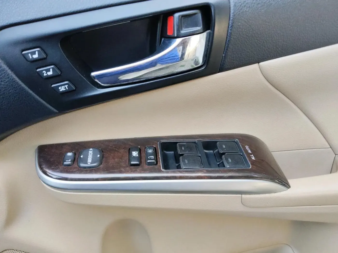2014 Toyota Camry HYBRID, Hybrid, Automatic, 90,000 km, interior