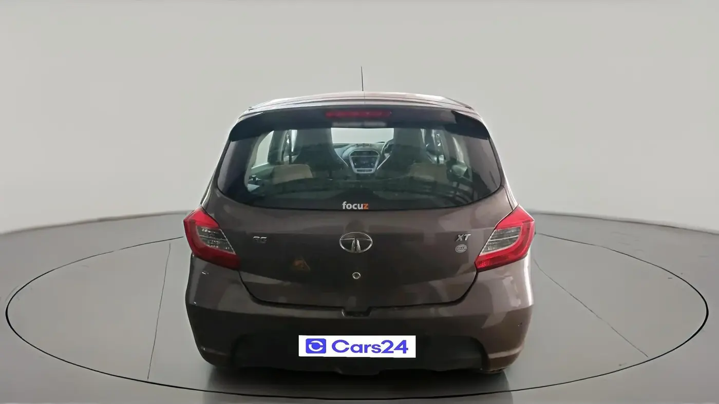 2016 Tata Tiago XT PETROL, Petrol, Manual, 1,04,125 km, exterior