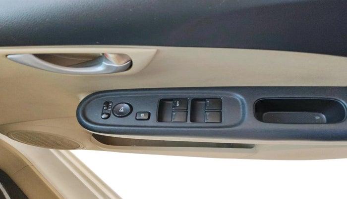 2014 Honda Amaze 1.2L I-VTEC VX, Petrol, Manual, 63,191 km, interior