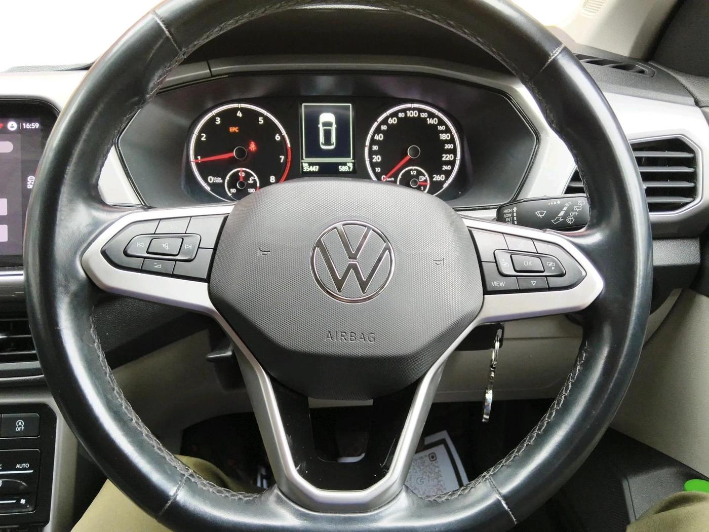 2021 Volkswagen TAIGUN GT 1.5 TSI MT, Petrol, Manual, 35,447 km, interior