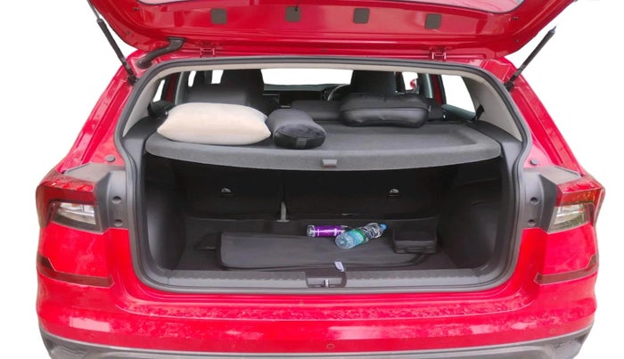 2021 Skoda KUSHAQ AMBITION 1.0L TSI AT, Petrol, Automatic, 95,697 km, exterior