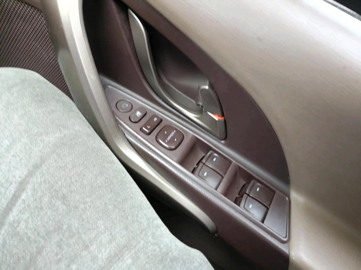 2014 Mahindra XUV500 W8, Diesel, Manual, 81,116 km, interior