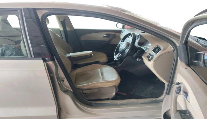 2016 Skoda Rapid 1.5 TDI CR STYLE PLUS BLACK PACKAGE AT, Diesel, Automatic, 1,28,480 km, interior
