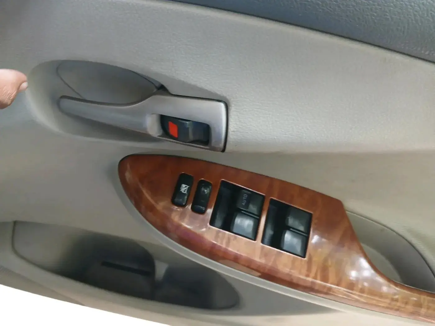 2011 Toyota Corolla Altis VL AT PETROL, Petrol, Automatic, 1,14,164 km, interior