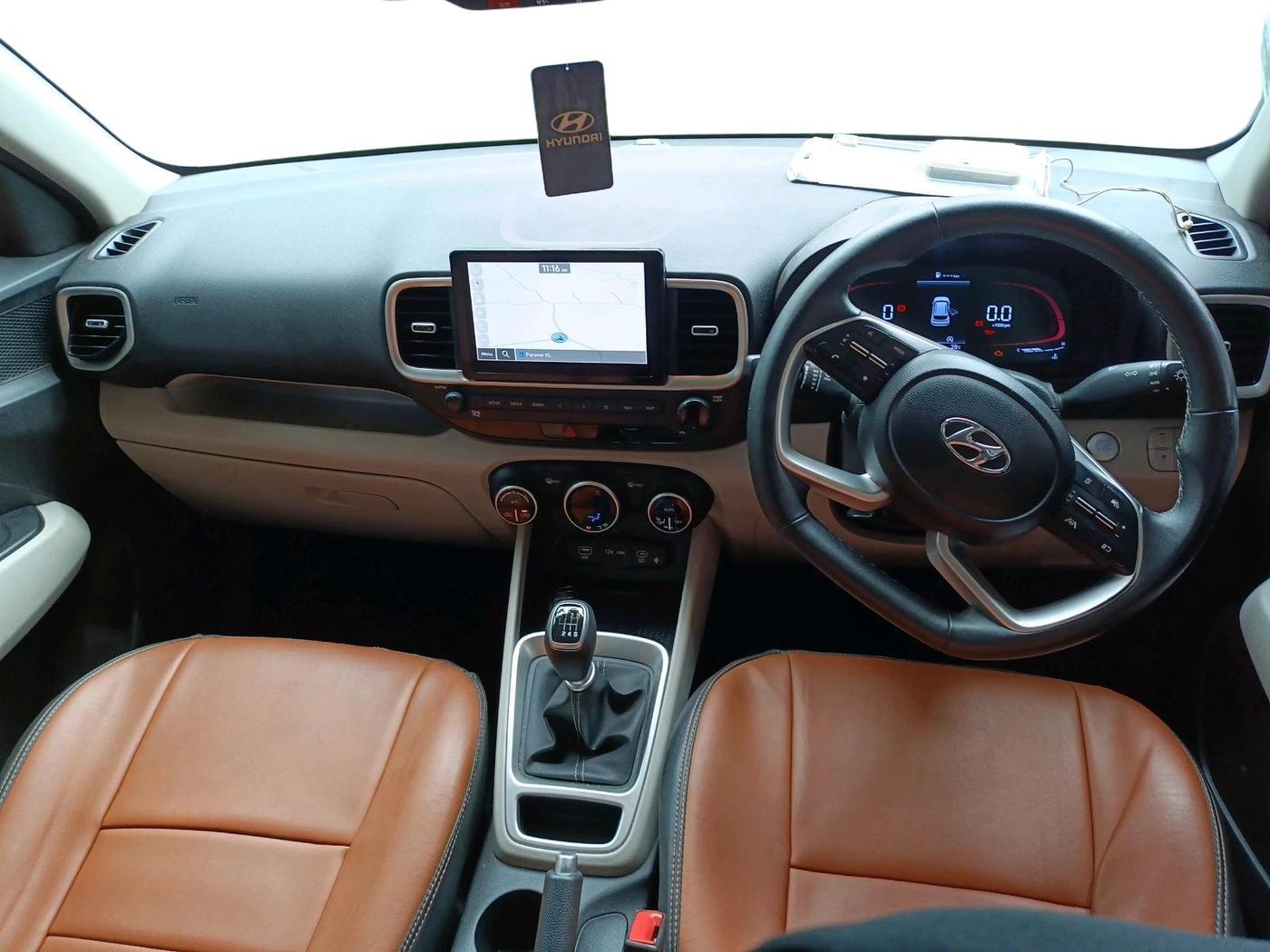 2023 Hyundai VENUE SX (O) MT 1.0 Turbo, Petrol, Manual, 27,188 km, interior